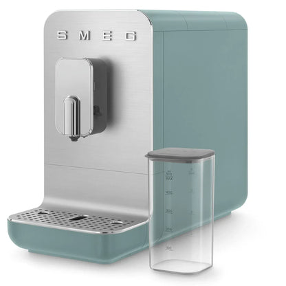 BCC13EGMEU__smeg-macchina-caffe-automatica-cappuccinatore-verde-smeraldo-opaco-04