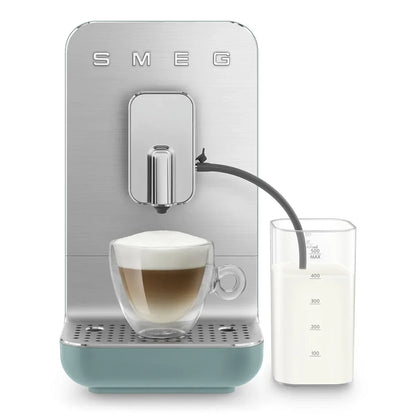 BCC13EGMEU__smeg-macchina-caffe-automatica-cappuccinatore-verde-smeraldo-opaco-09