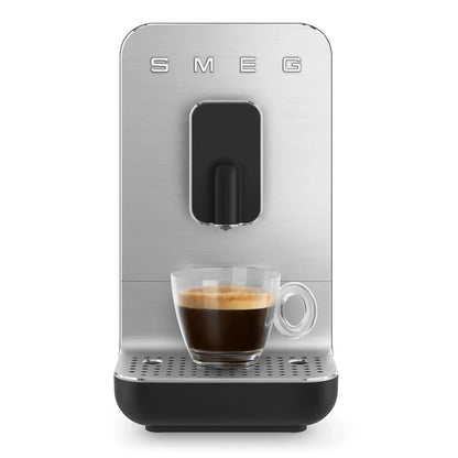 BCC11BLMEU__smeg-macchina-caffe-automatica-compatta-nero-opaco-09