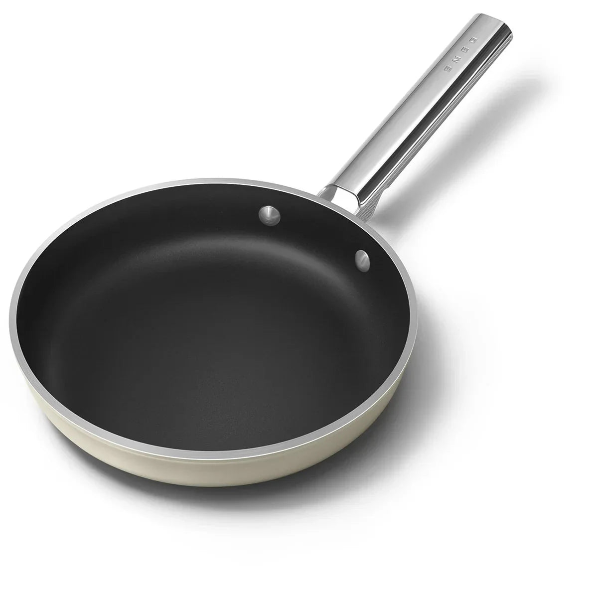FPF2402CRM__smeg-padella-24cm-ceramico-panna-opaco-07